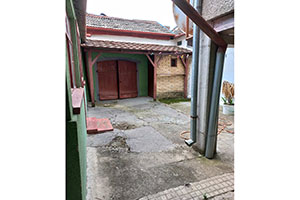  Spratna kuća, IV zona, 148m2, na placu od 187m2.