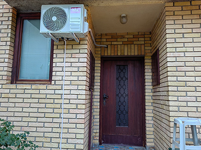 Spratna kuća, III zona, u osnovi 72 m2, na placu od 190m2…