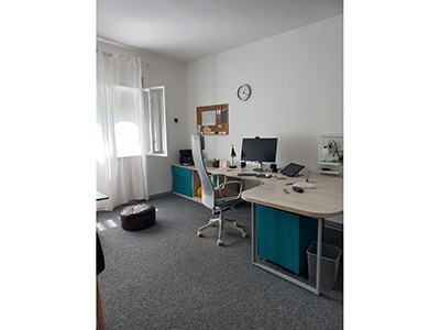 Spratna kuća, III zona, površine 280m2 na parceli od 259m2