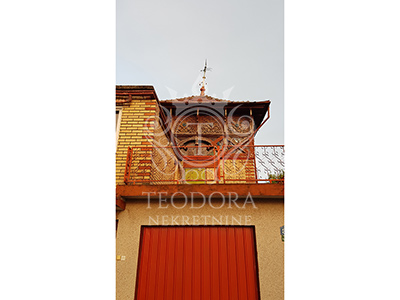 Na prodaju deo vile u površini od 127m2 na vršačkom bregu koja ima veliku istorijsku vrednost.