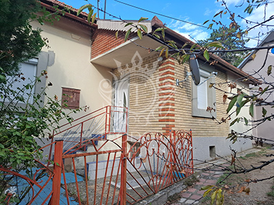 Na prodaju deo vile u površini od 127m2 na vršačkom bregu koja ima veliku istorijsku vrednost.